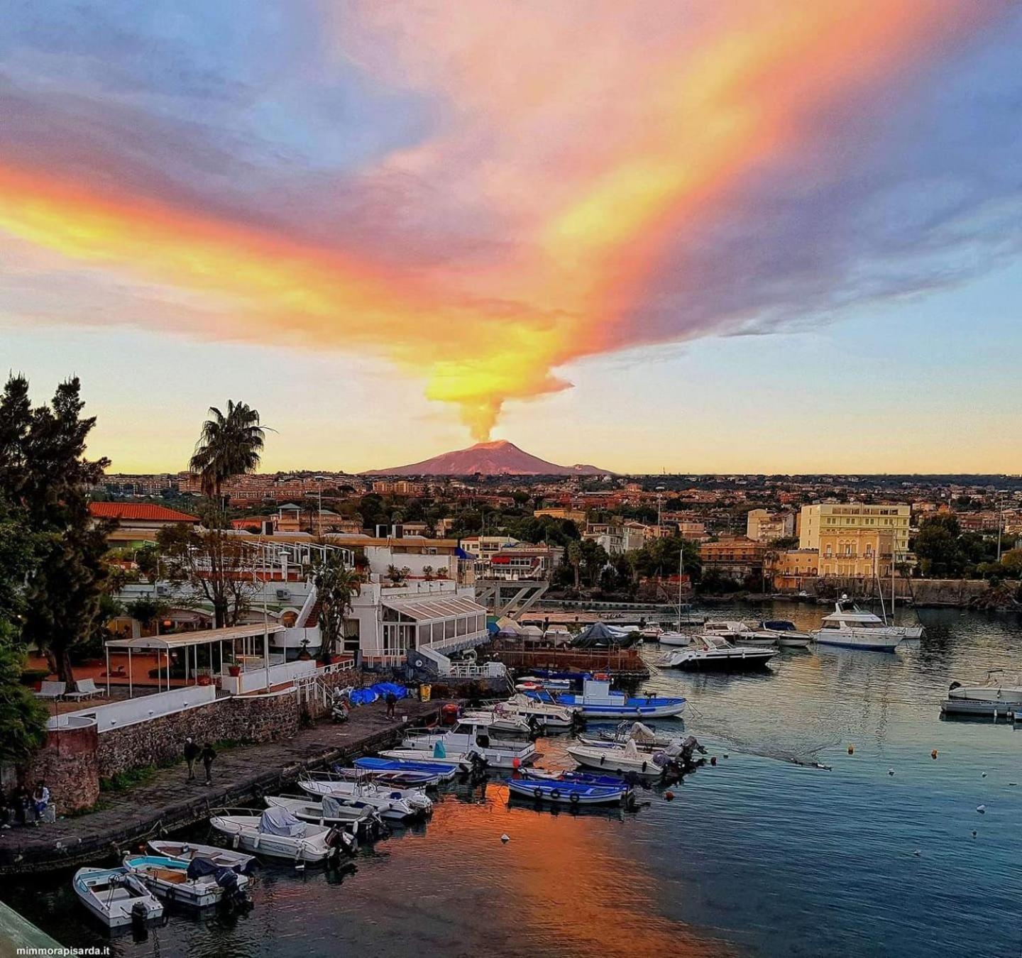 Al Borgo Apartment Catania Ngoại thất bức ảnh